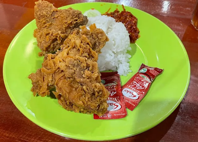 Minang fried chicken