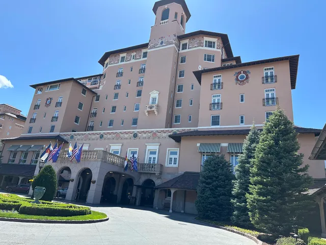 Broadmoor Hotel (South)