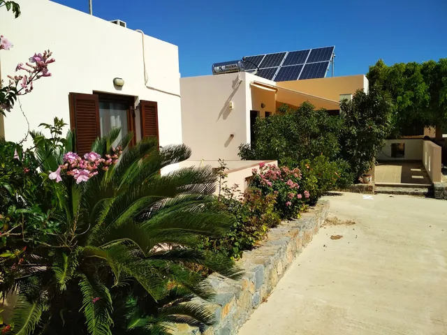 Rousolakos Apartments