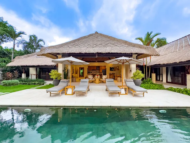 Villa Olive Seminyak by Villa Bugis Hospitality Management