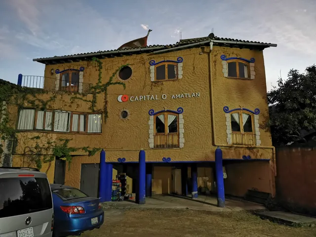 Hotel Amatlán de Quetzalcoatl