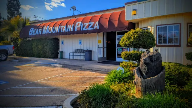 Bear Mountain Pizza