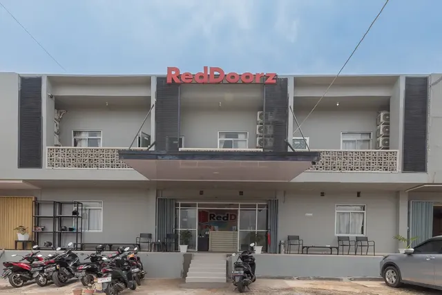 RedDoorz near Exit Toll Sirkuit Sentul