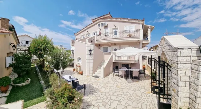 Villa Kormos Apart Hotel