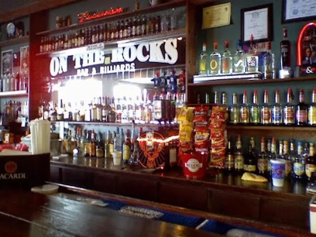 On The Rocks Bar