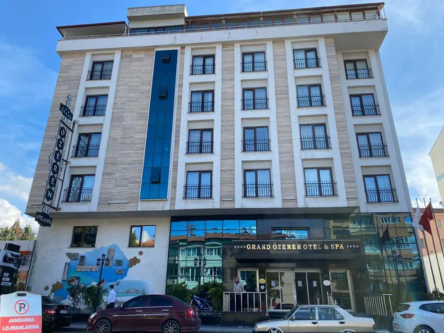 Özeren Grand Hotel & Spa