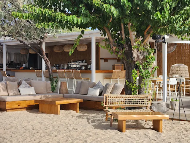 Daluz Beach Bar Restaurant