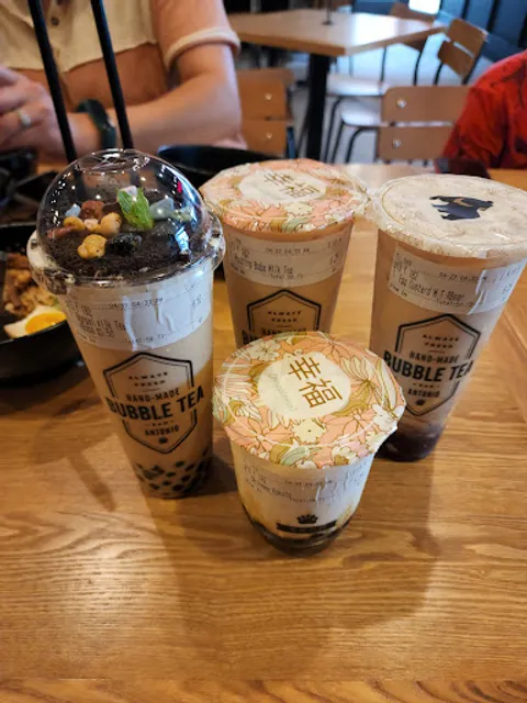 Artea Bubble Tea + Eats