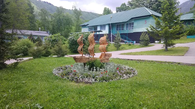 4 Seasons Mountain Hotel