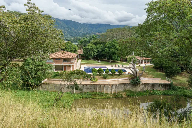 Finca Hotel Tres Lagos