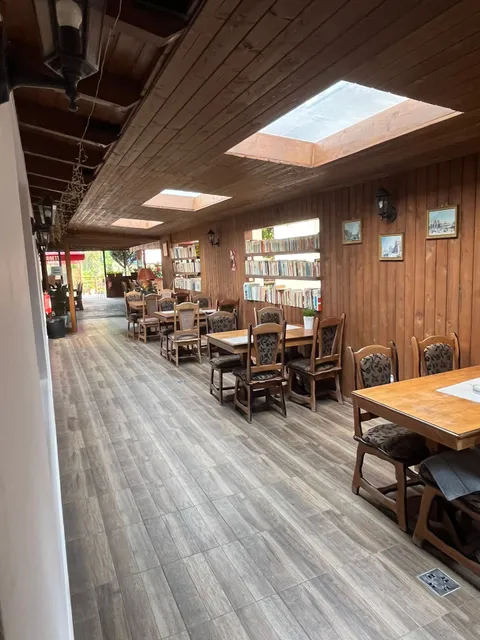 Restaurant & Bistro KM 108