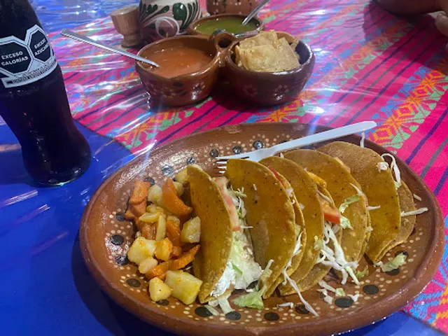 Las Fridas antojitos