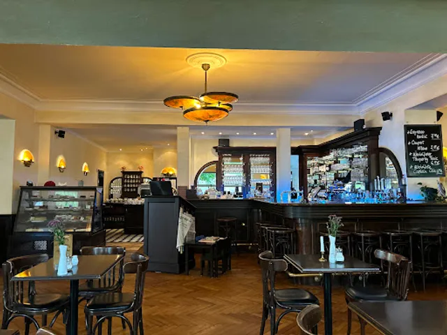 Residenz Cafe & Restaurant