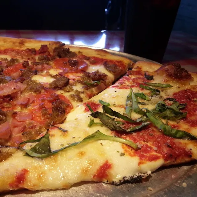 Tomasino's Pizza Downtown