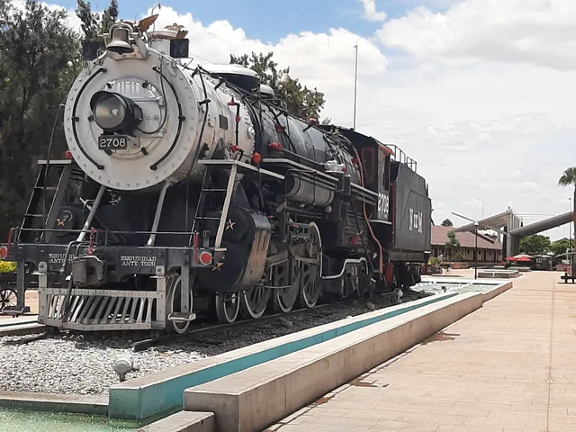 Plaza de las Tres Centurias