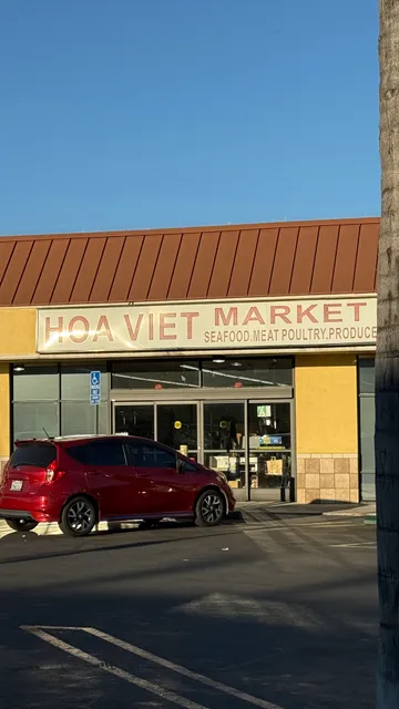 Hoa Viet Market