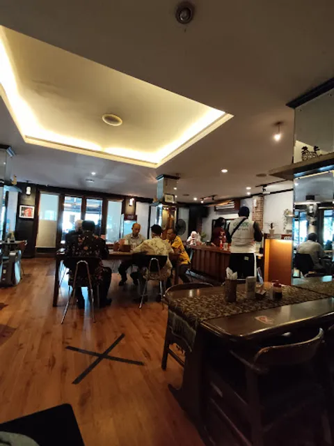 Ketoprak Ciragil & Baso, Siomay Jhony