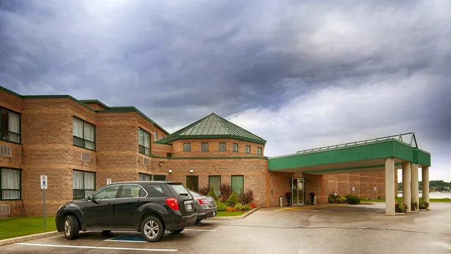 Best Western Inn On The Bay