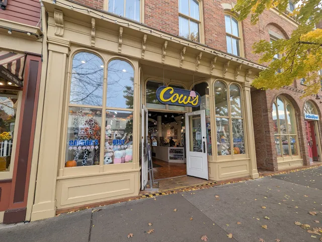 COWS Niagara-On-The-Lake