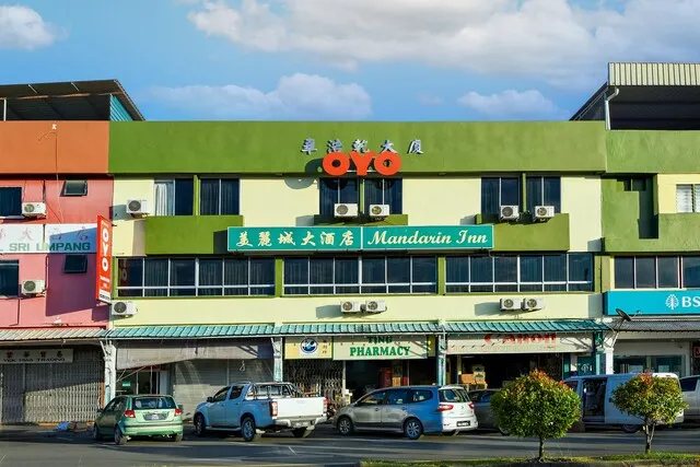 OYO 90052 Mandarin Inn