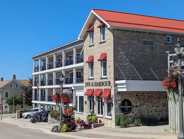 Inn at the Harbour - Downtown Kincardine