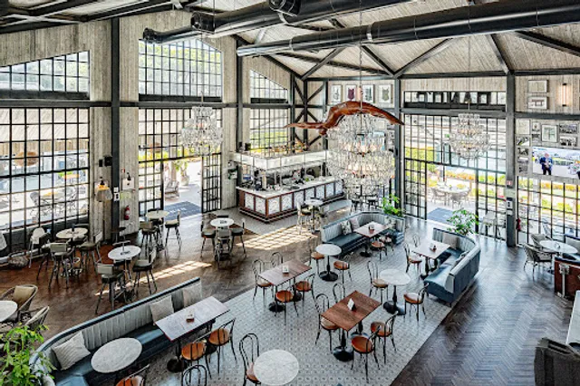 Dano's Sports Bar & Restaurant