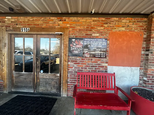 Marlo's Backyard BBQ