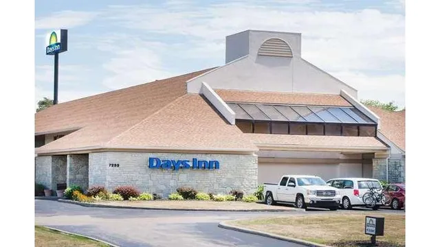 Days Inn by Wyndham Middleburg Heights
