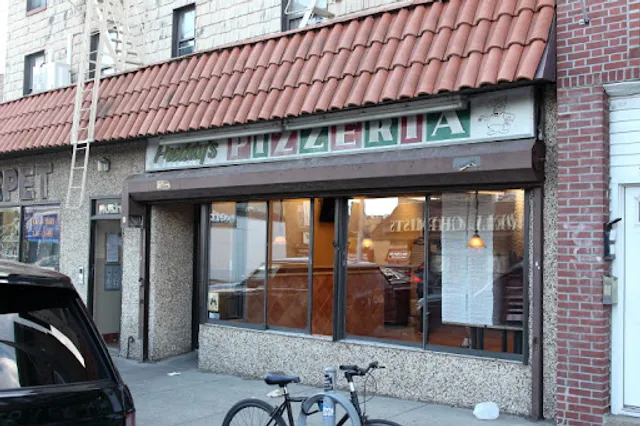 Freddy's Pizza Since 1961