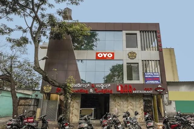 Capital O VMK Paradise