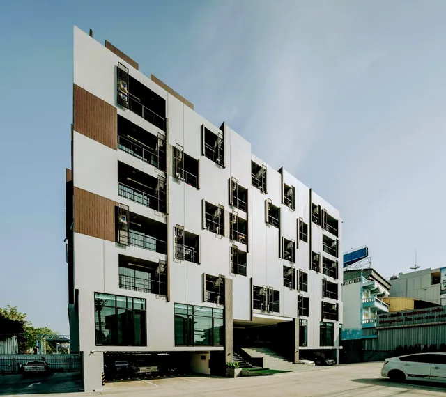 BAANMAE SUVARNABHUMI APARTMENT