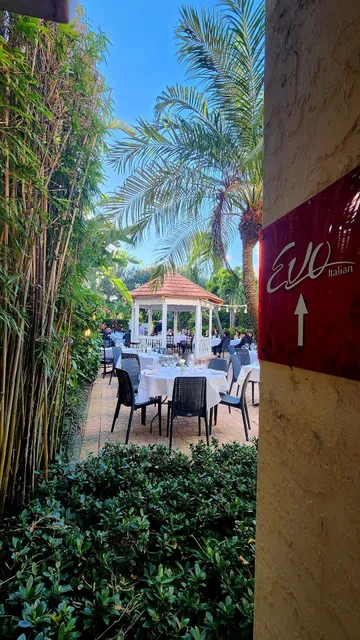 Tequesta Fashion Mall