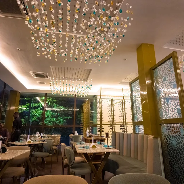 Taj Restaurant | Bar