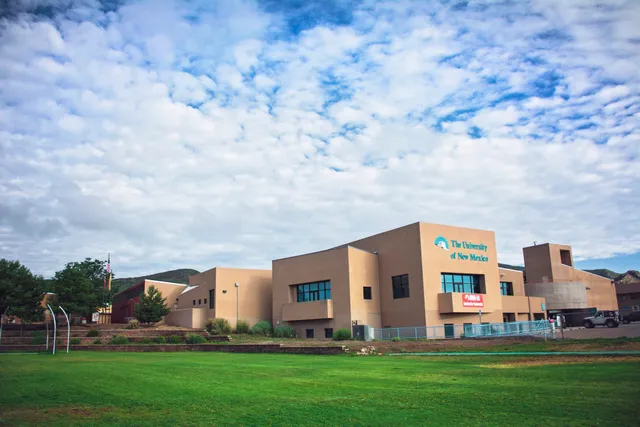 UNM-Los Alamos