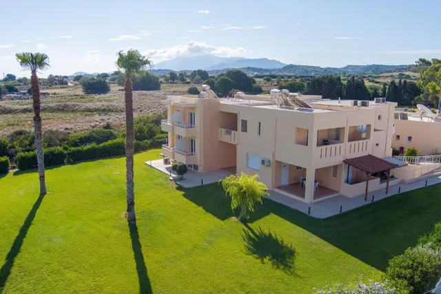 Cirillo Family Hotel - Christina's Studios