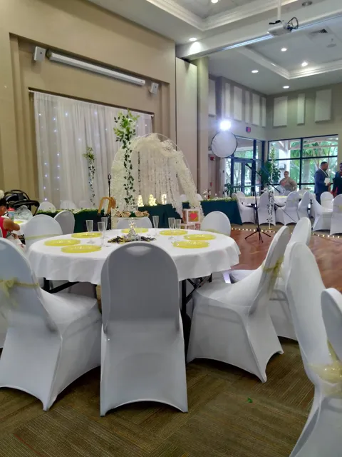 Lakeside Community Center