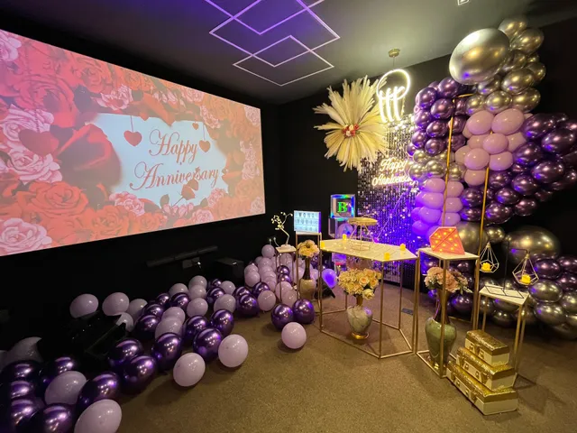 The Binge Town - Noida