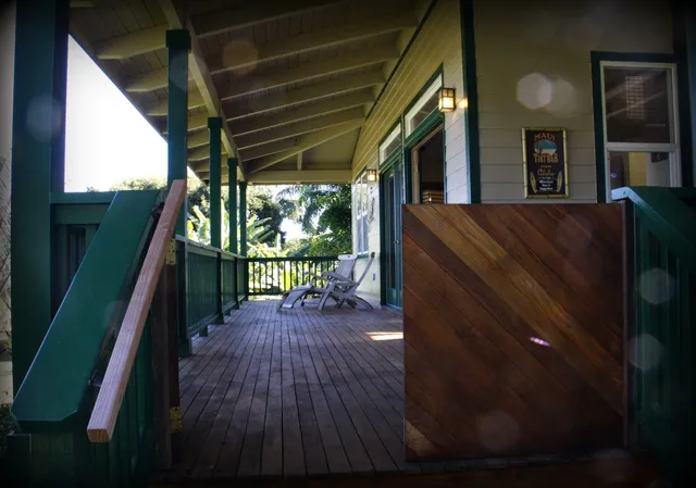 Holomakai Northshore B And B.