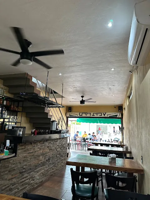 Birrieria El Guero Plus