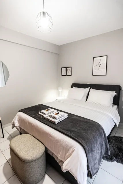 Hermes Modern Apartment