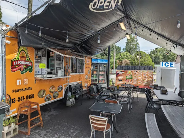 La Poblanita Taquería & Antojitos