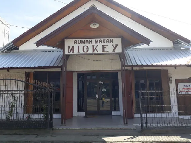 RUMAH MAKAN MICKEY