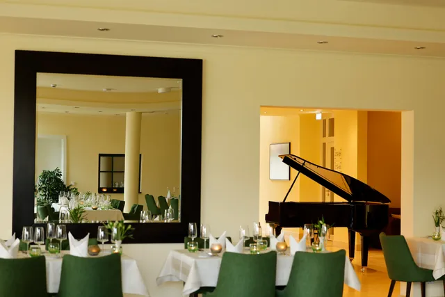 Das Kranich – Restaurant & Bar – Basedow – Mecklenburgische Seenplatte