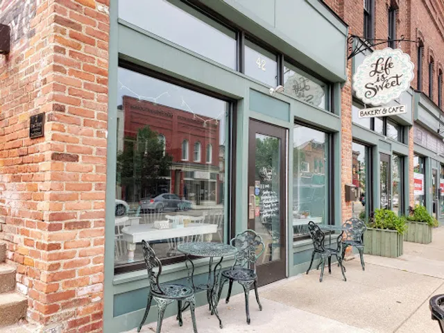 Life is Sweet Bakery & Cafe