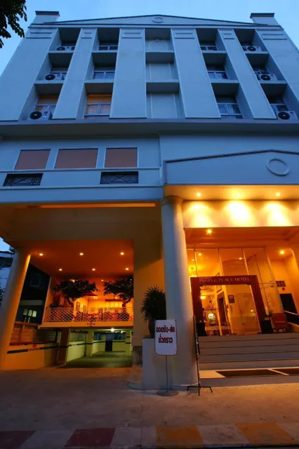 People Place Boutique In Town Hotel - SHA Extra Plus