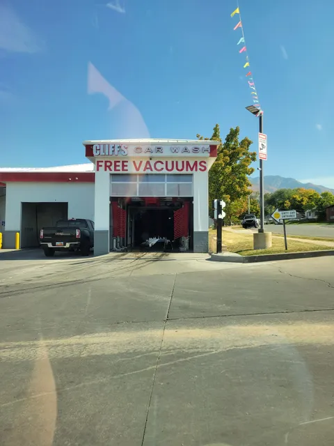 Cliff's Car Wash Riverdale