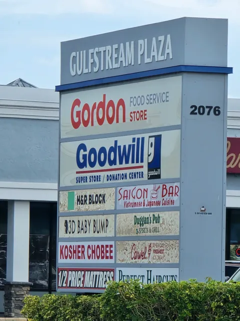 Gulf stream plaza