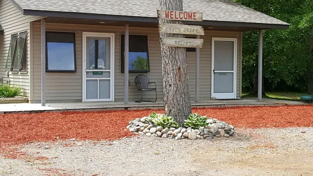 Shady Creek Resort on Mille Lacs