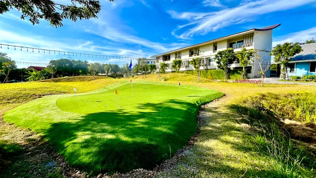 Latisha Resort Lopburi