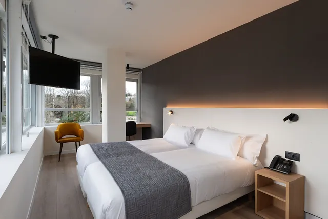 Hotel Distrito Oeste